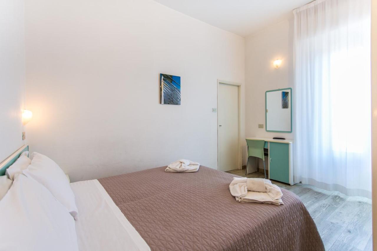 Hotel Savana Rimini Eksteriør billede